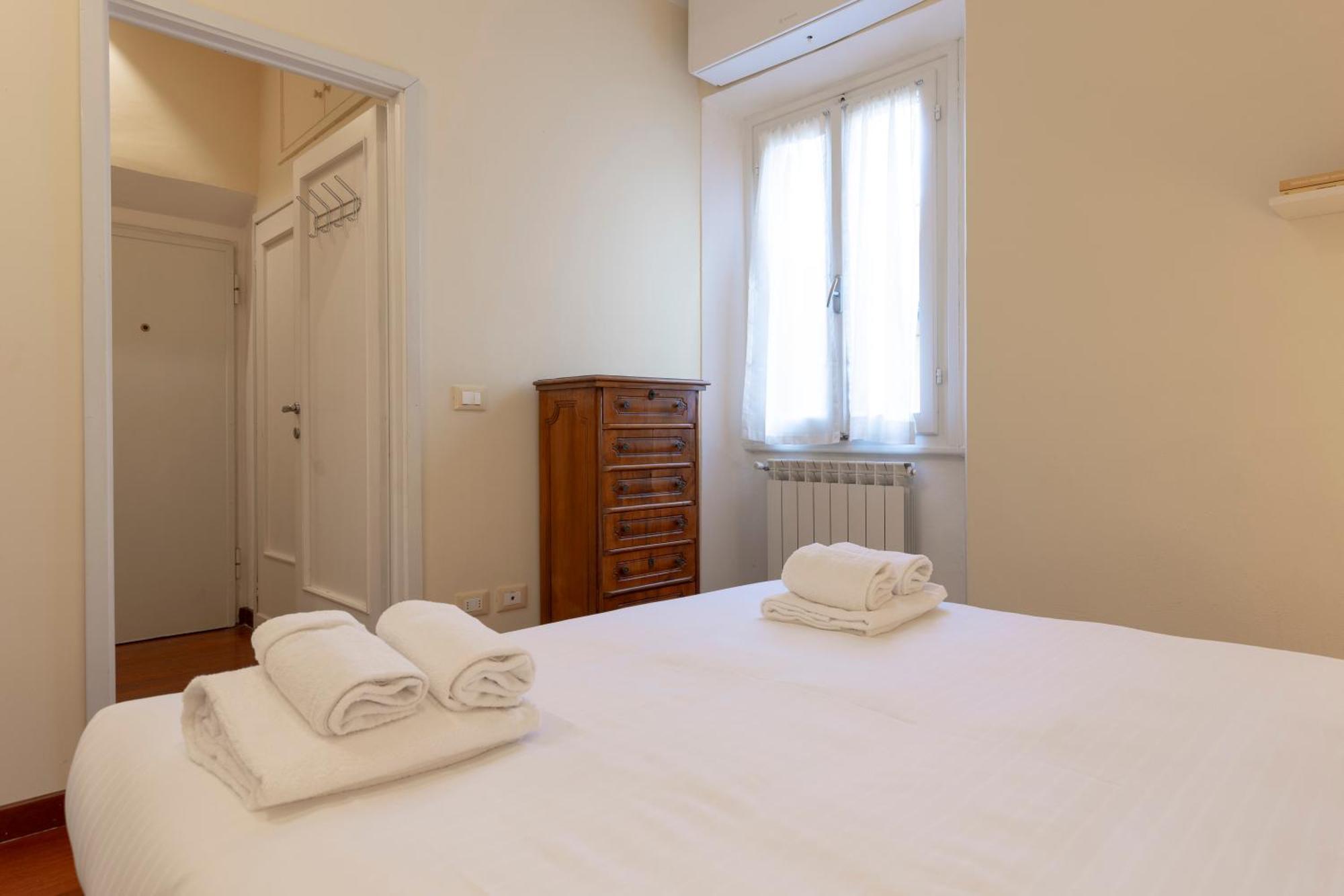 Sweet San Frediano Apartment Firenze Bagian luar foto