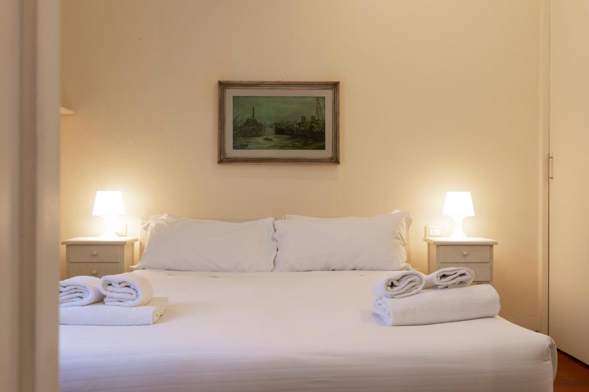 Sweet San Frediano Apartment Firenze Bagian luar foto