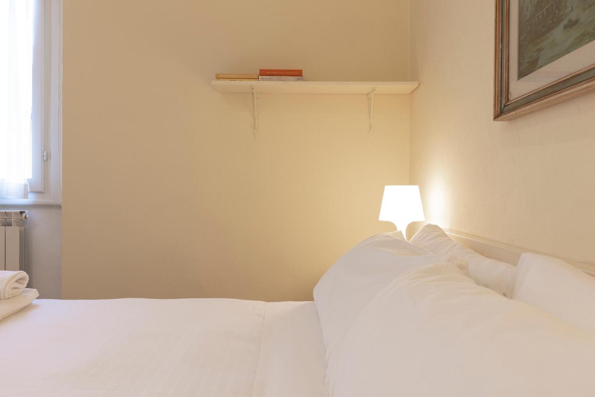 Sweet San Frediano Apartment Firenze Bagian luar foto